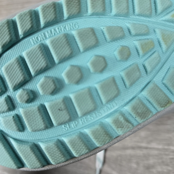 TRAQ Qarma 2 Shoes by Alegria - Picture 11 of 14